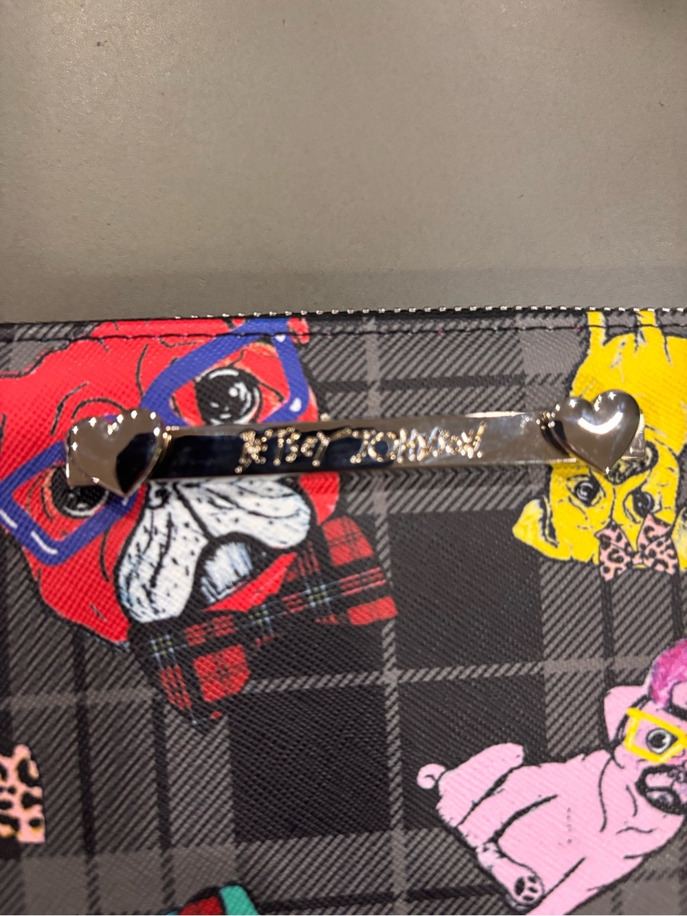 Betsey Johnson Black Plaid Wristlet with Neon Pups - Picture 4 of 4